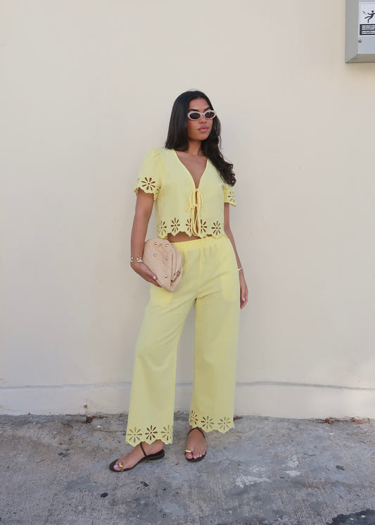 josefina embroidered set