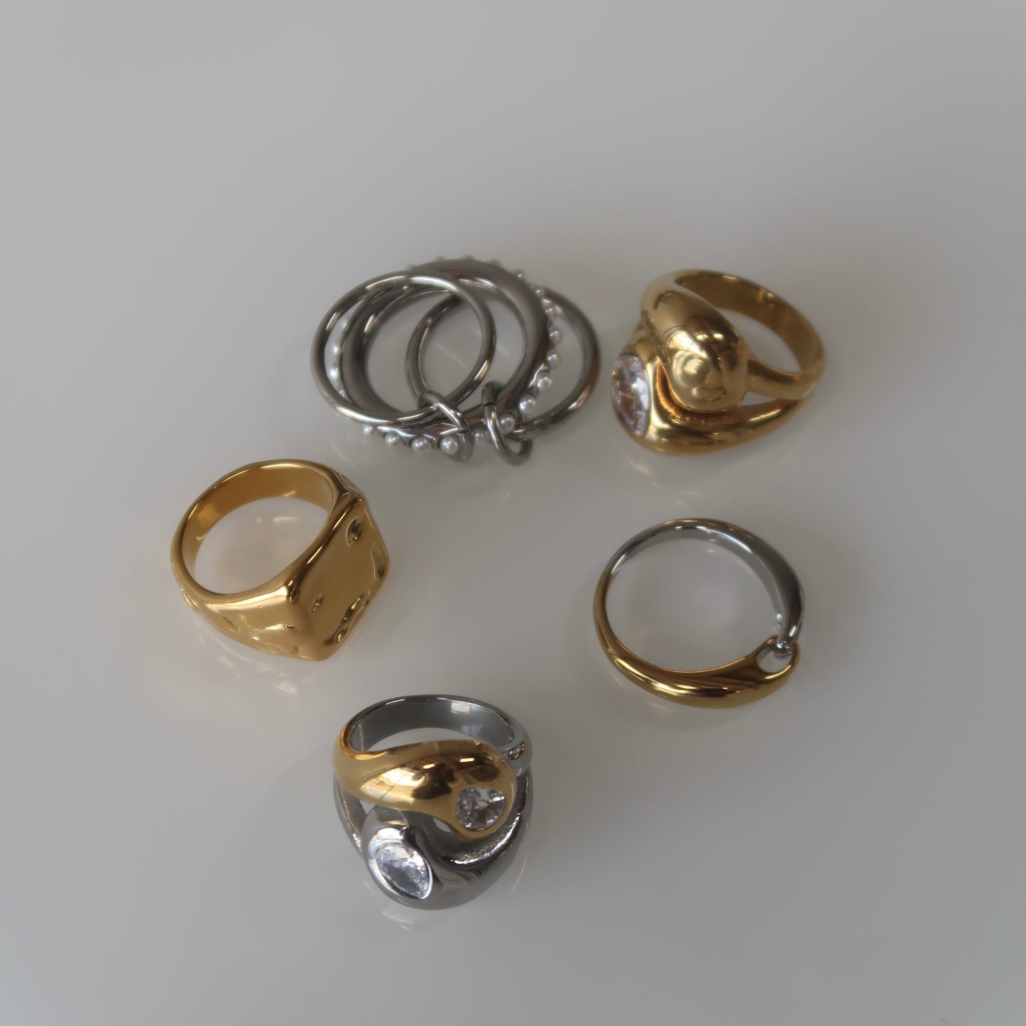 yin yang - gold ring