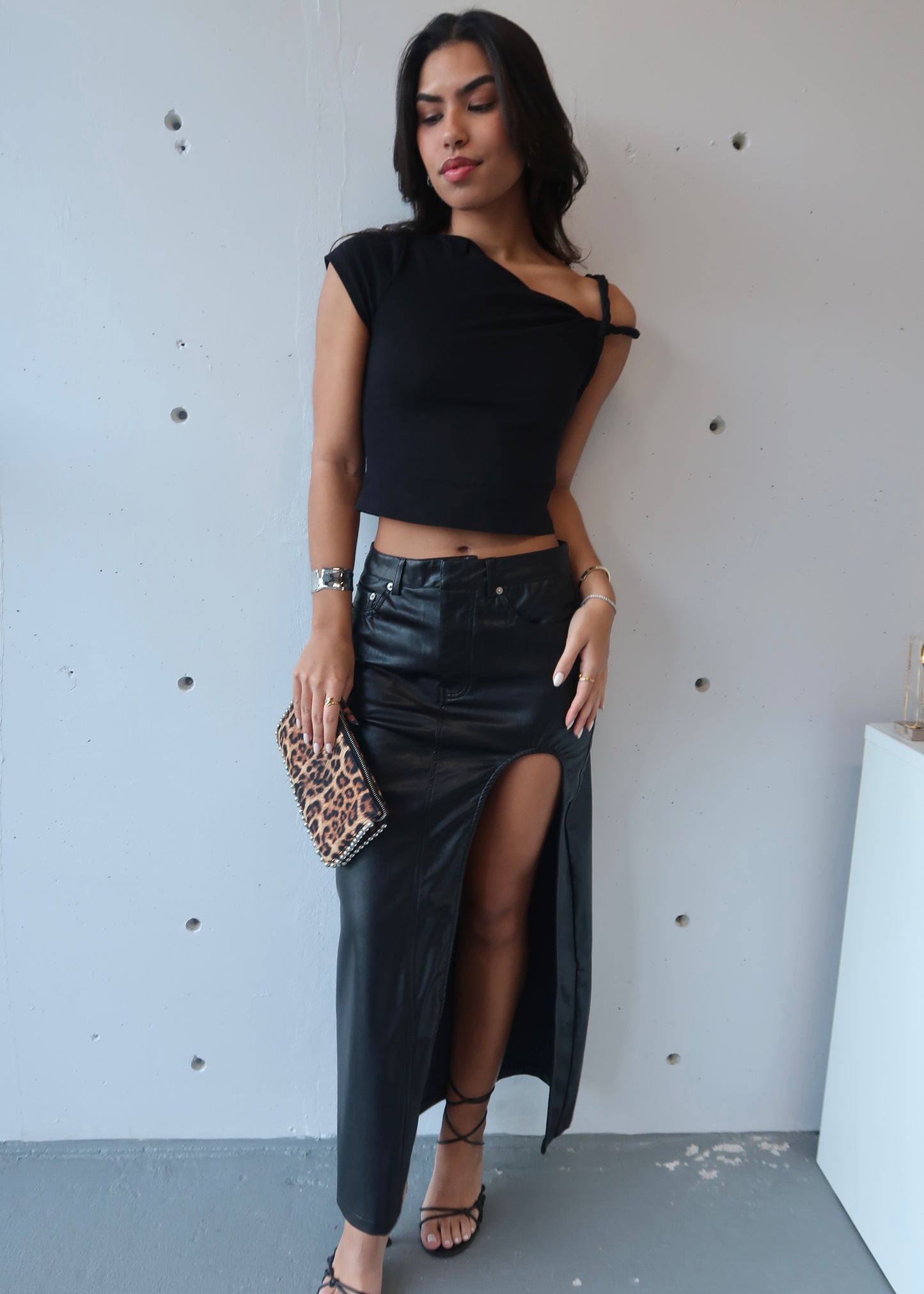 maxi leather black