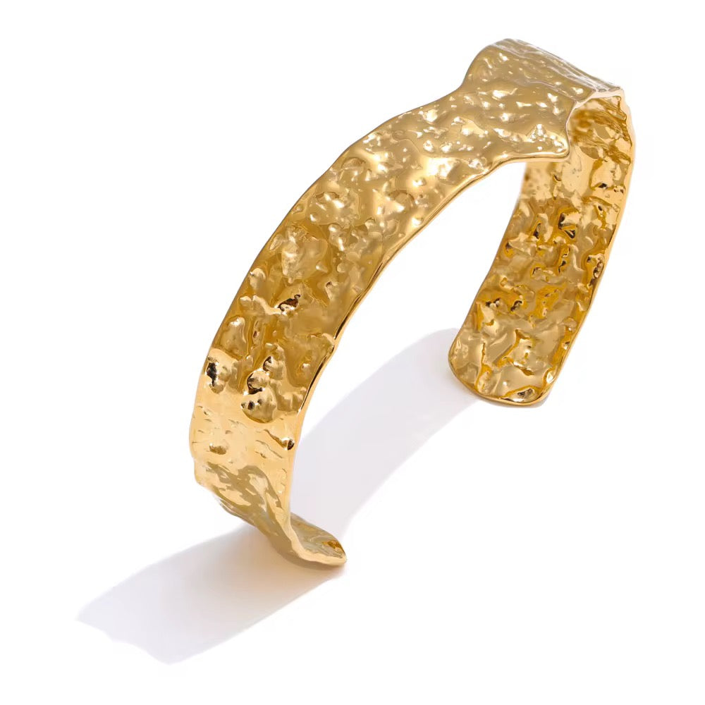 venus texture bracelet