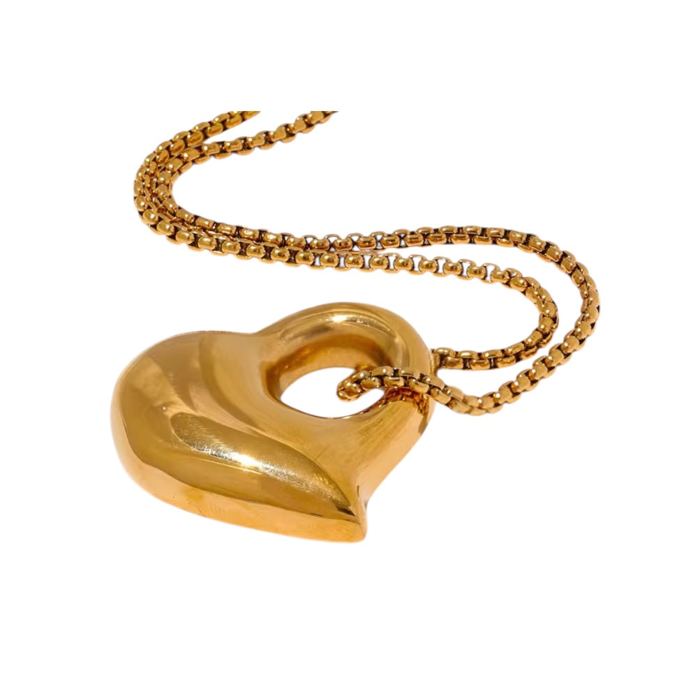 chunky heart necklace