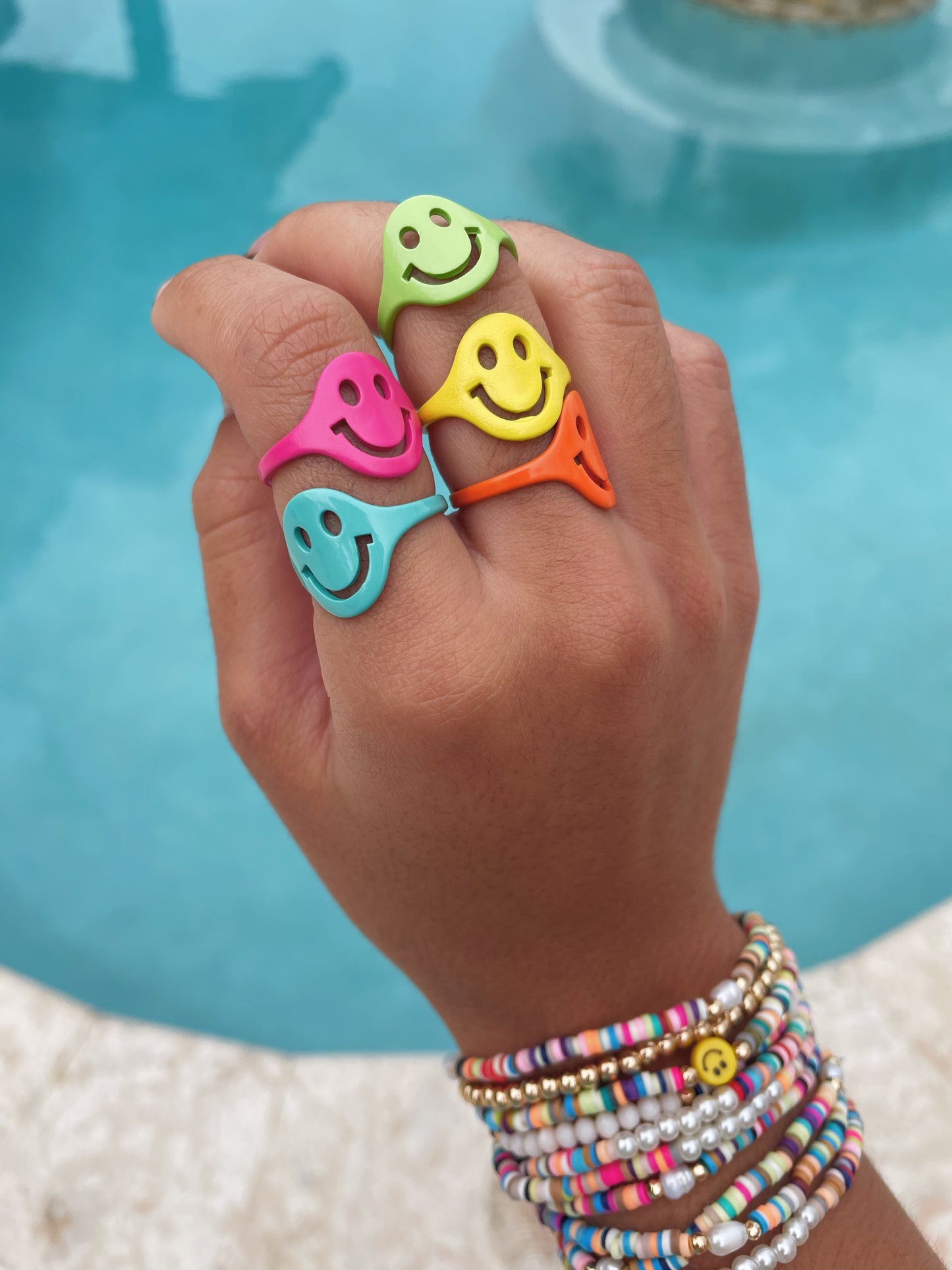 funky smiley ring - yellow - Morena Lucía