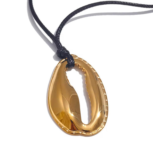 treasure cord necklace