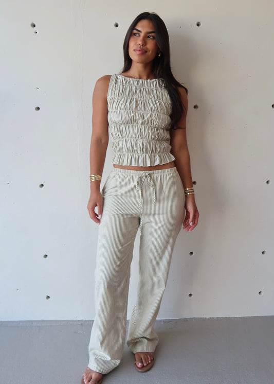 Suheily Set - Morena Lucía