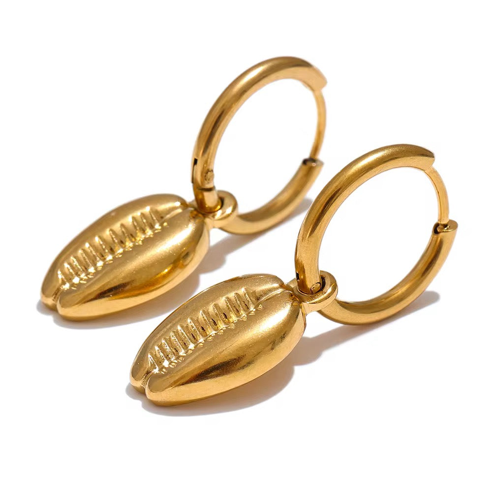 shell earrings