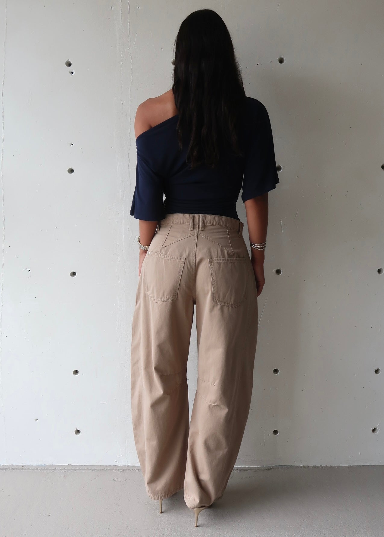 Angelie Barrel Pant - Taupe - Morena Lucía