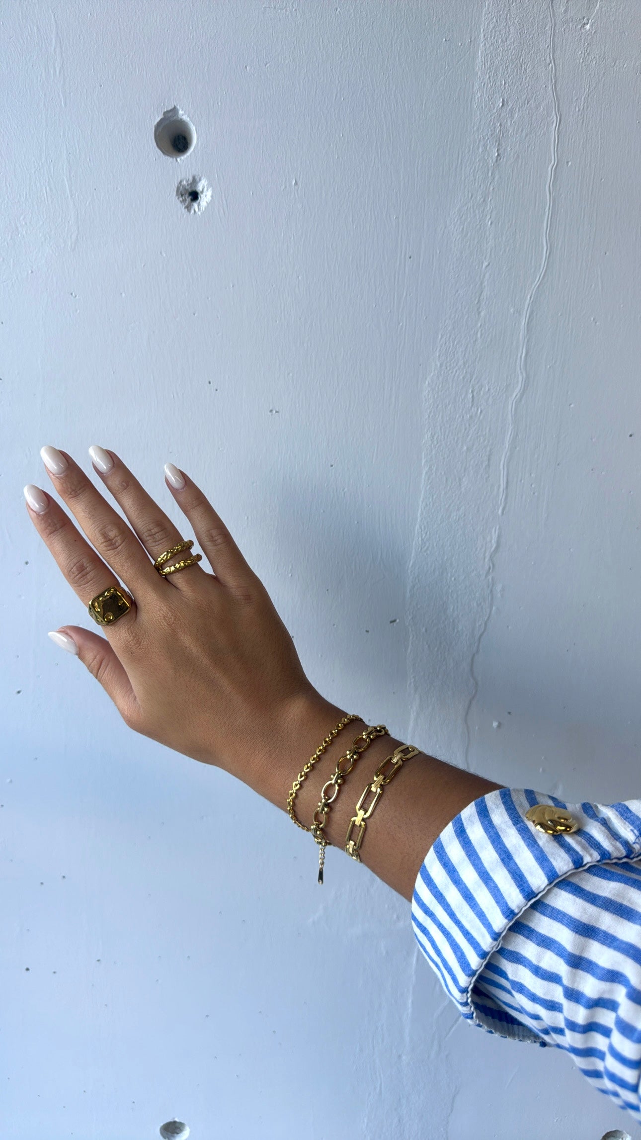 lali chain cuff - Morena Lucía