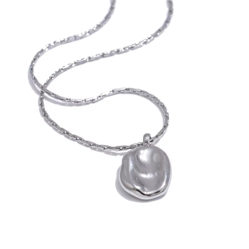 leni necklace