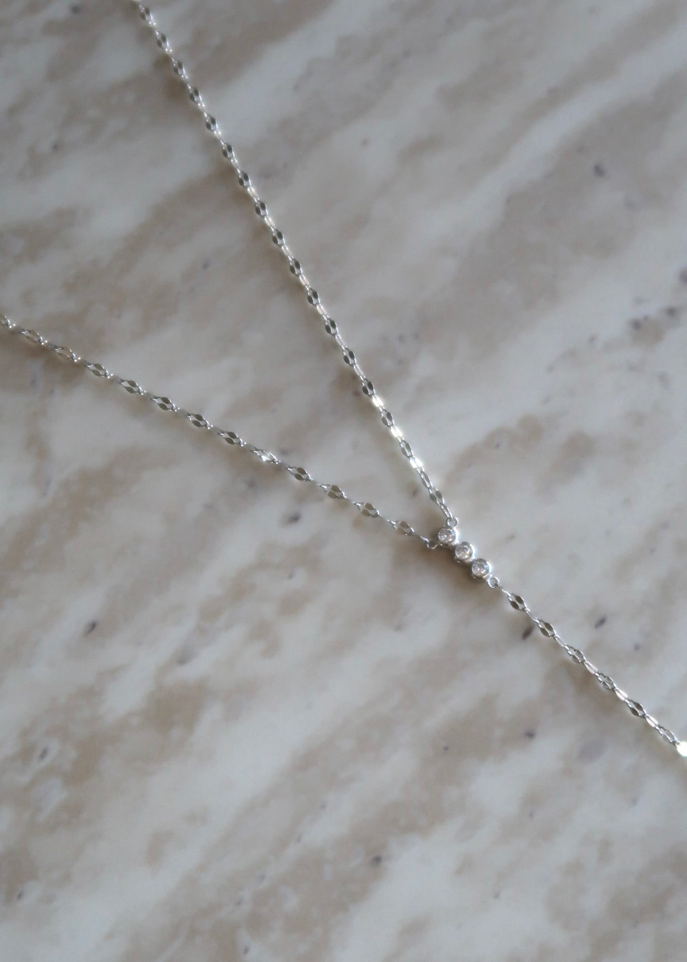 élise necklace