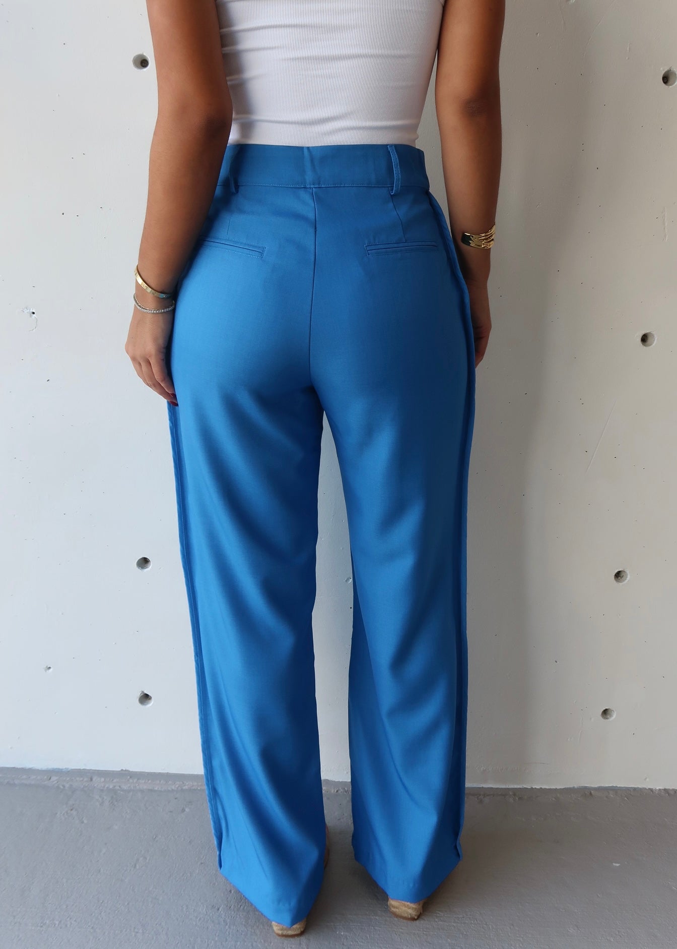 Tessa Pant - Morena Lucía