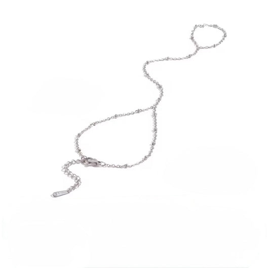 Mina Hand Chain - Silver - Morena Lucía