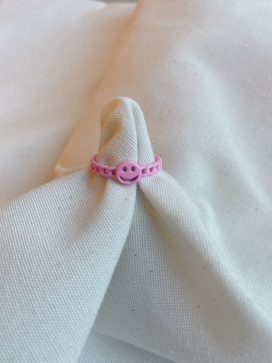 pink smiley ring - Morena Lucía
