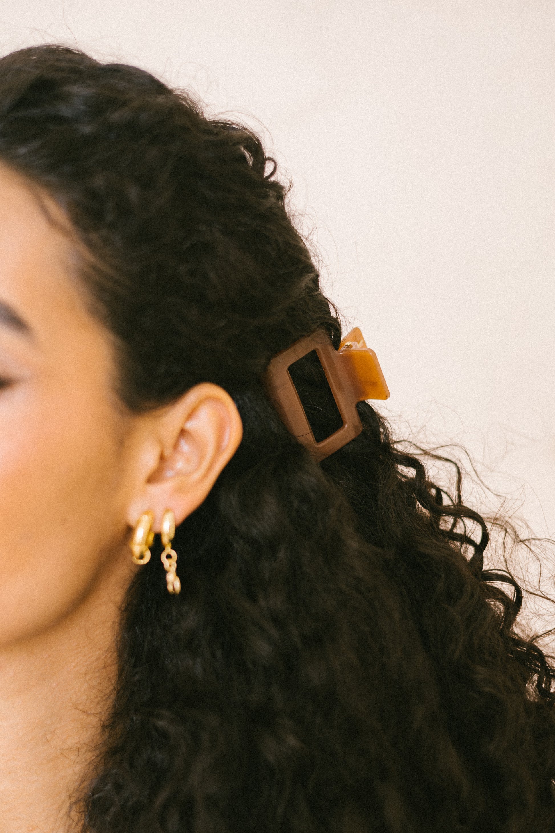 mocha hair-clip - Morena Lucía