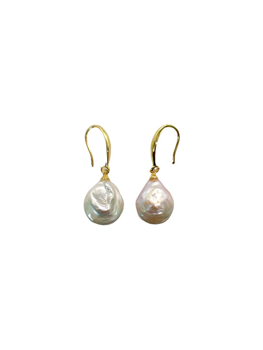 drop pearls earrings